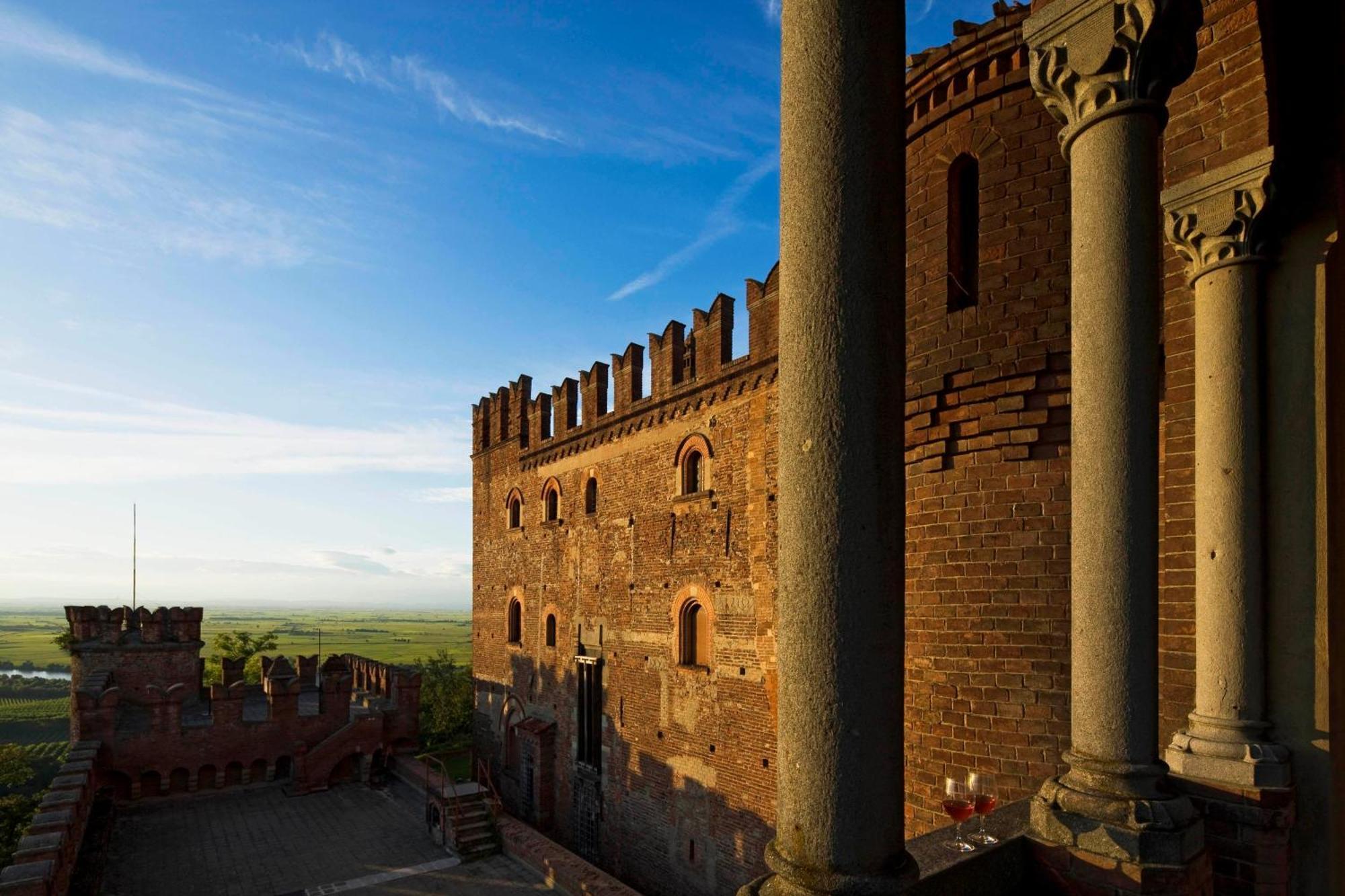 Castello Di Gabiano Villa Exterior photo